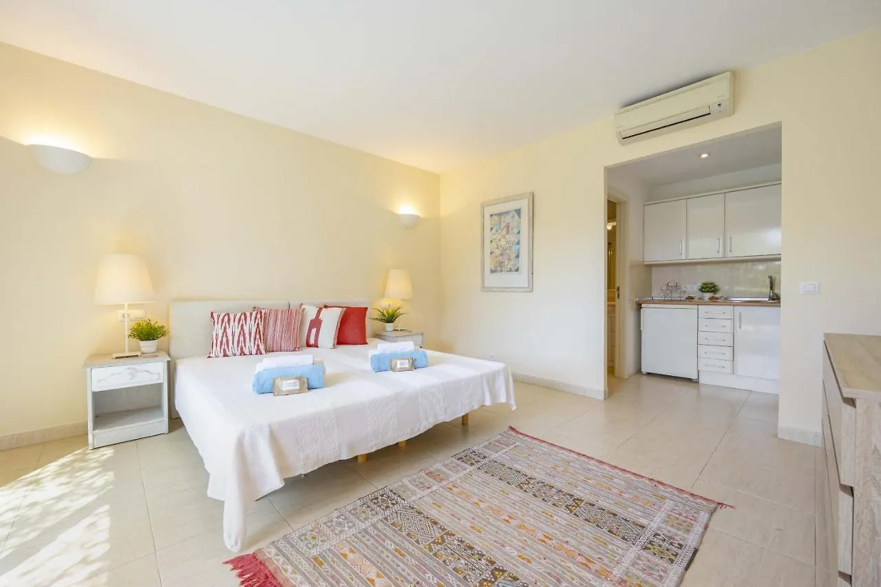 Villa De Lujo En El Norte Mallorca Alcudia  Spain