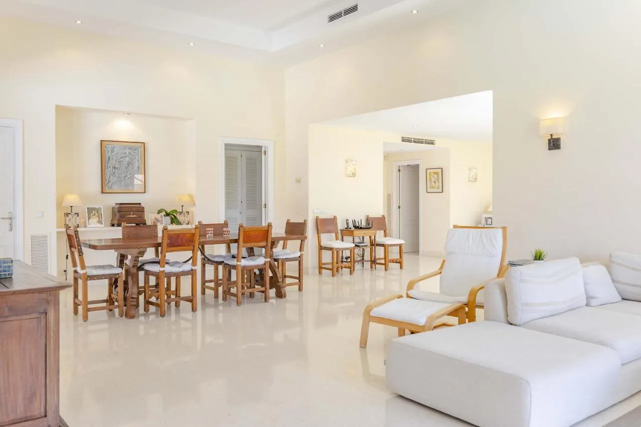 Villa De Lujo En El Norte Mallorca Alcudia  Spain