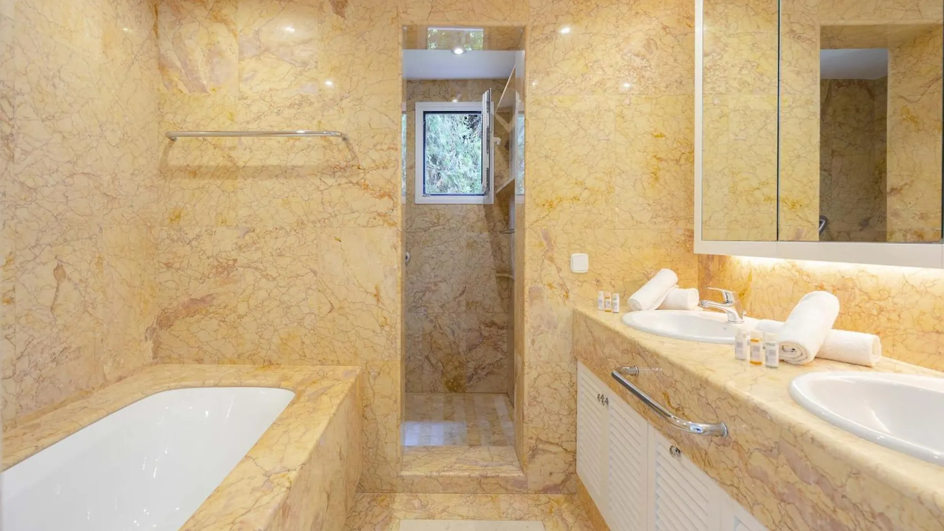 Villa De Lujo En El Norte Mallorca Alcudia   Alcudia (Mallorca)