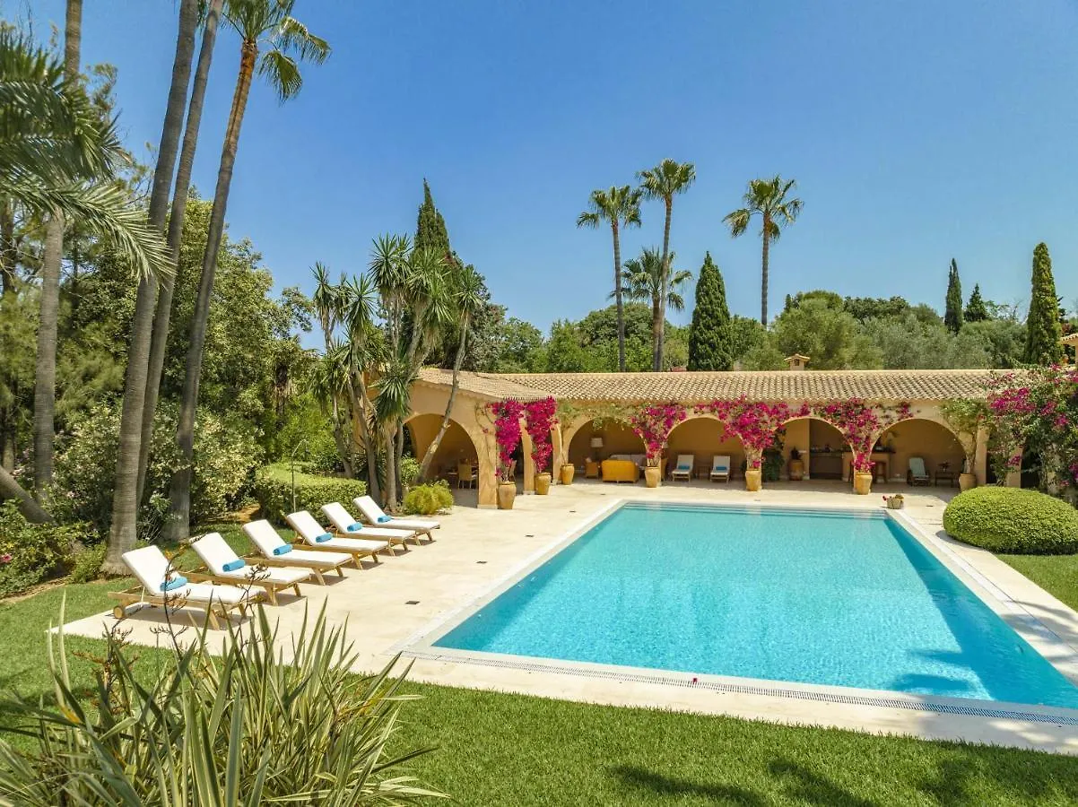 Villa De Lujo En El Norte Mallorca アルクディア