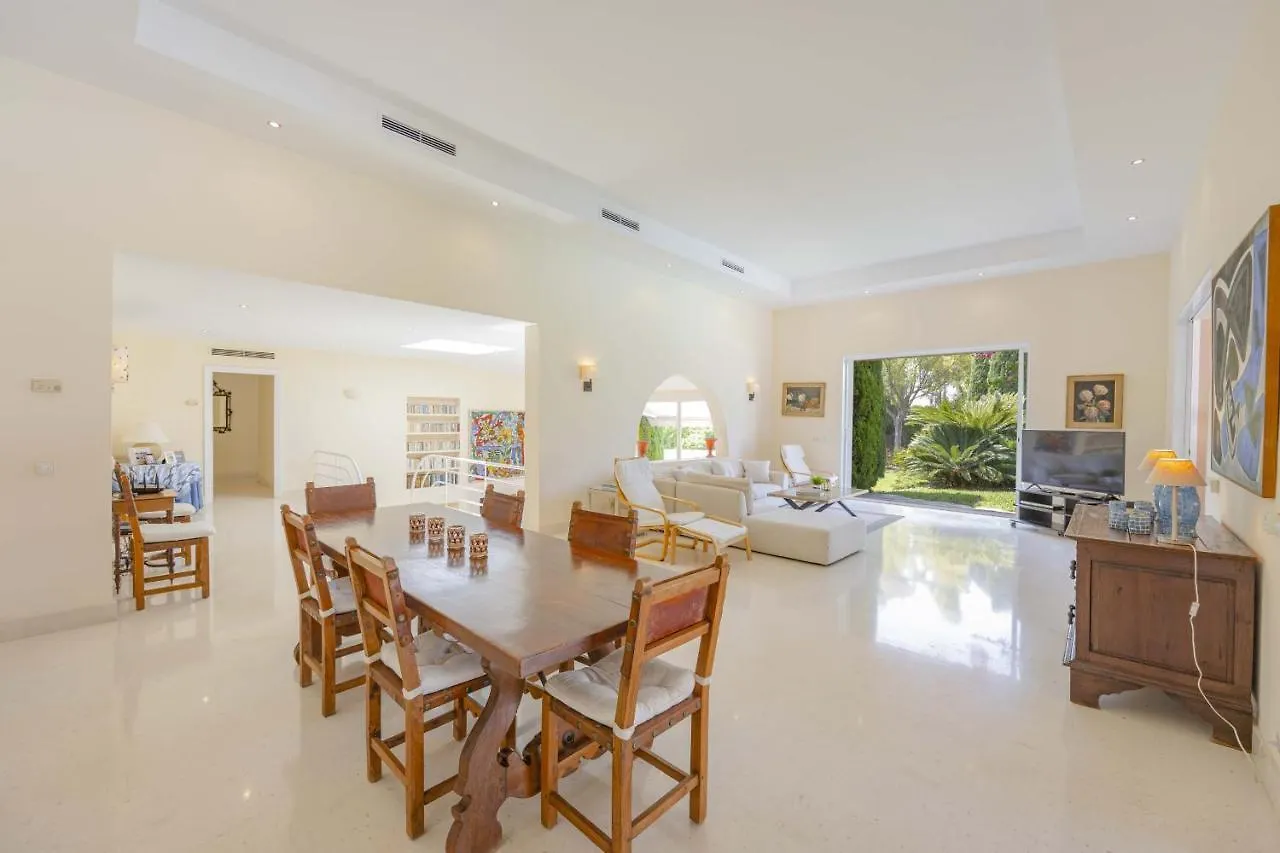 Villa De Lujo En El Norte Mallorca アルクディア 0*,  スペイン